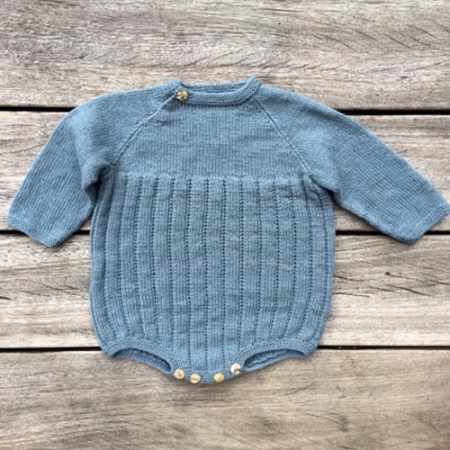 Opskrifter_Knitting_for_Olive_Lucaromper_Strikkeopskrift_Garn10